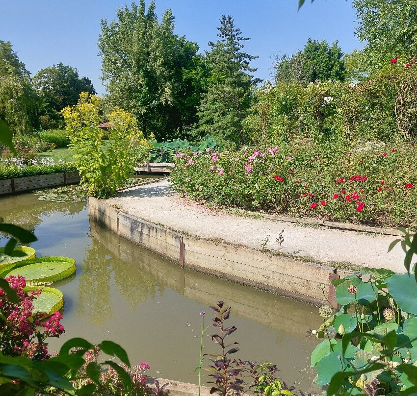 Jardins des Martels-Giroussens必去景点