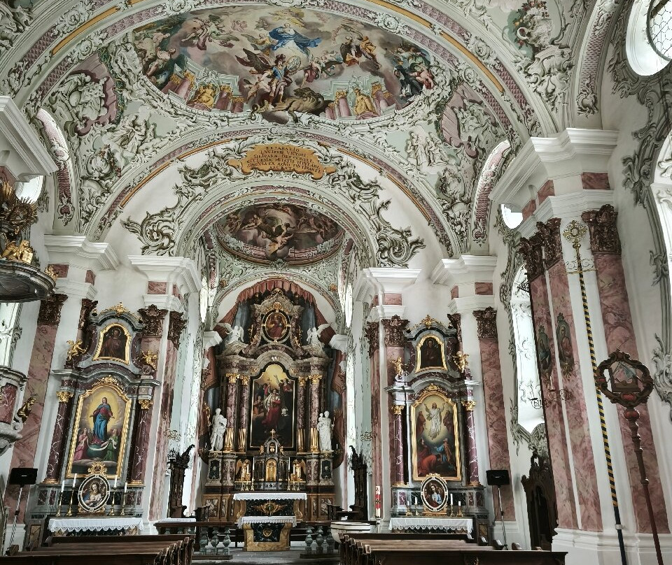 Parrocchia di San Michele Arcangelo-圣坎迪多必去景点