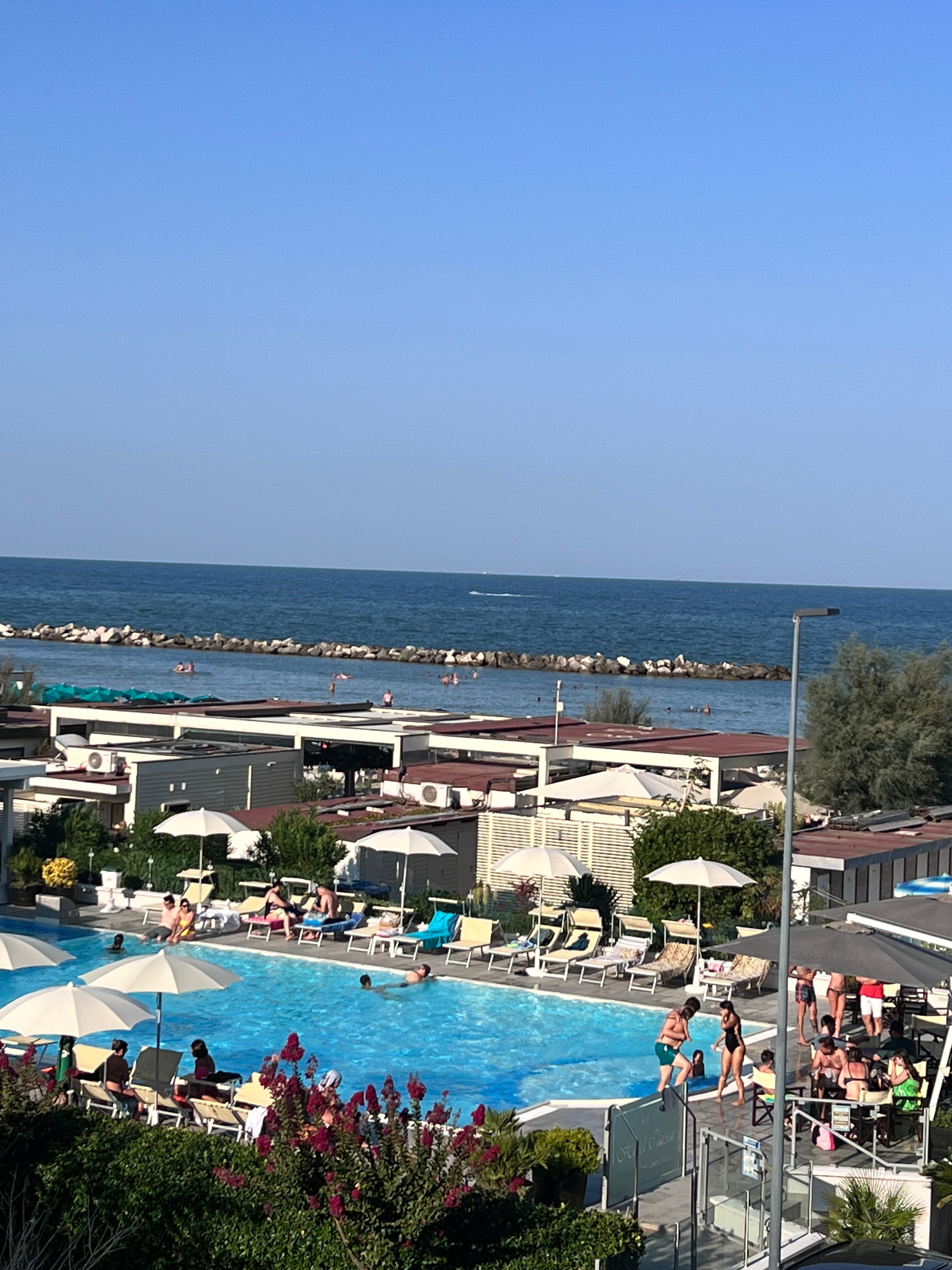 Hotel Saint Tropez SPA & Restaurant-官方