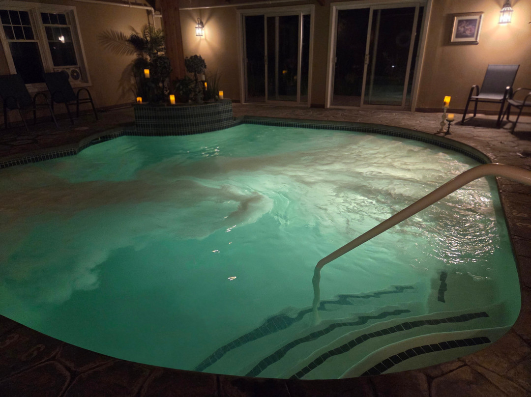 The Snowflake Inn主图