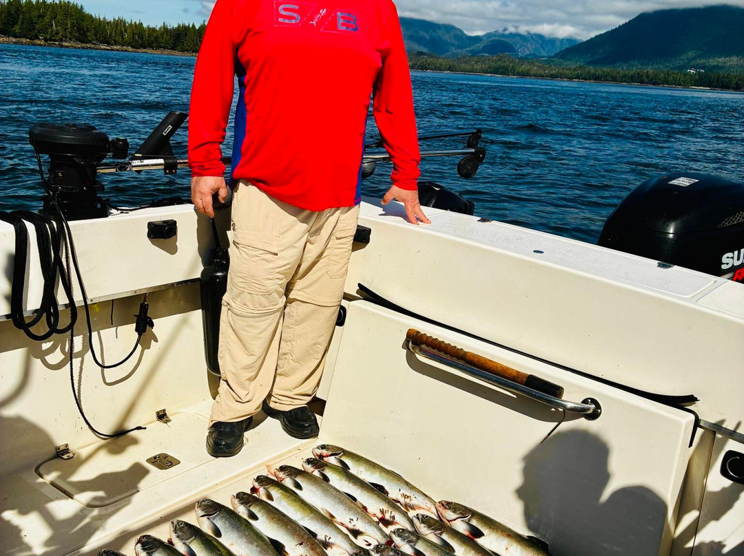 Fish Finder Charters-凯奇坎必去景点