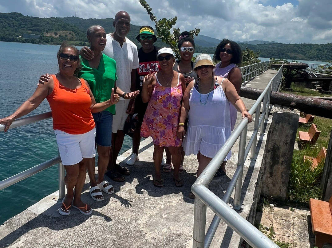 Jamaica's Happy Times Fun Tours-蒙特戈贝必去景点