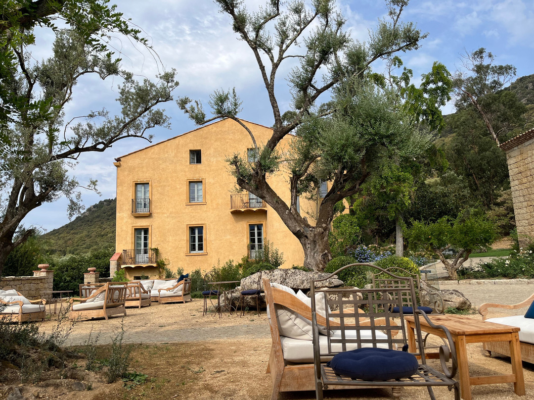 Le Hameau De Saparale