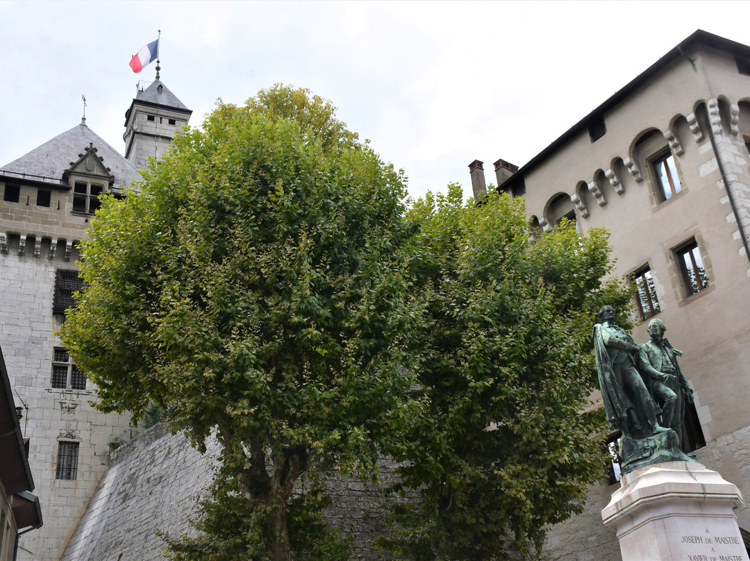 Chateau des Ducs de Savoie-尚贝里必去景点