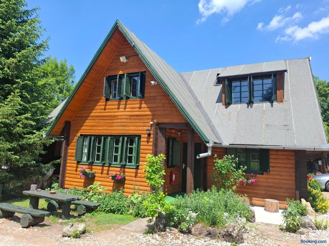 Bungalow Camping Edelweiss - Floare De Colt - Gyopar