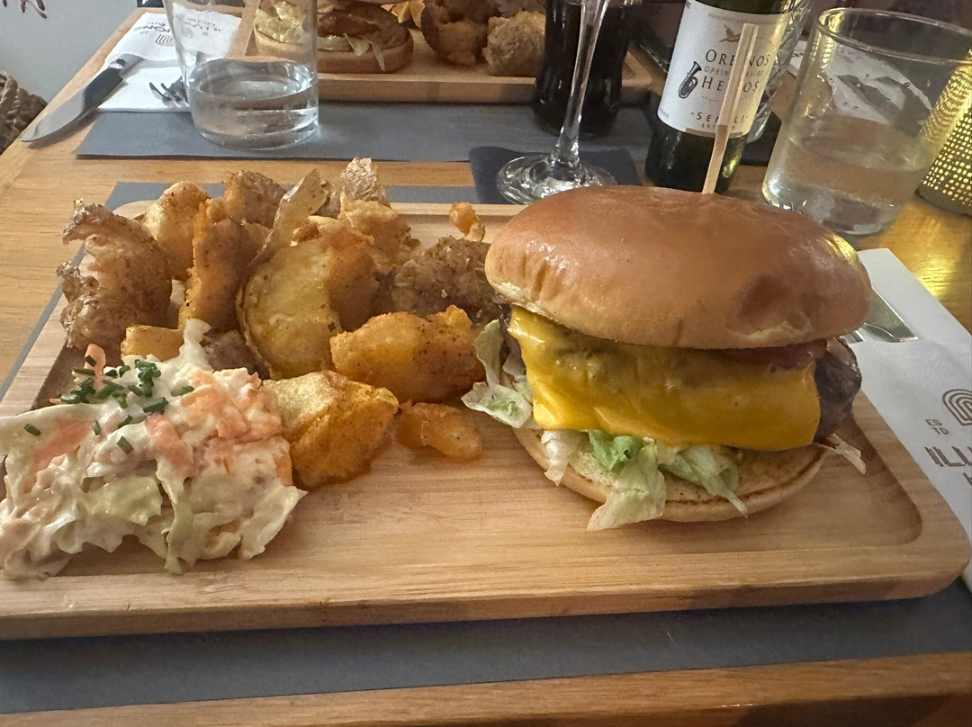 Illusions Kitchen Bar