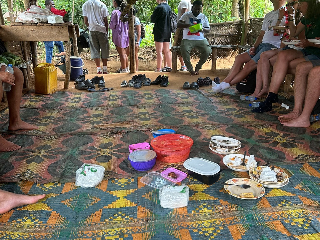 EXPLORER TOURS AND SAFARIS-乌罗阿必去景点