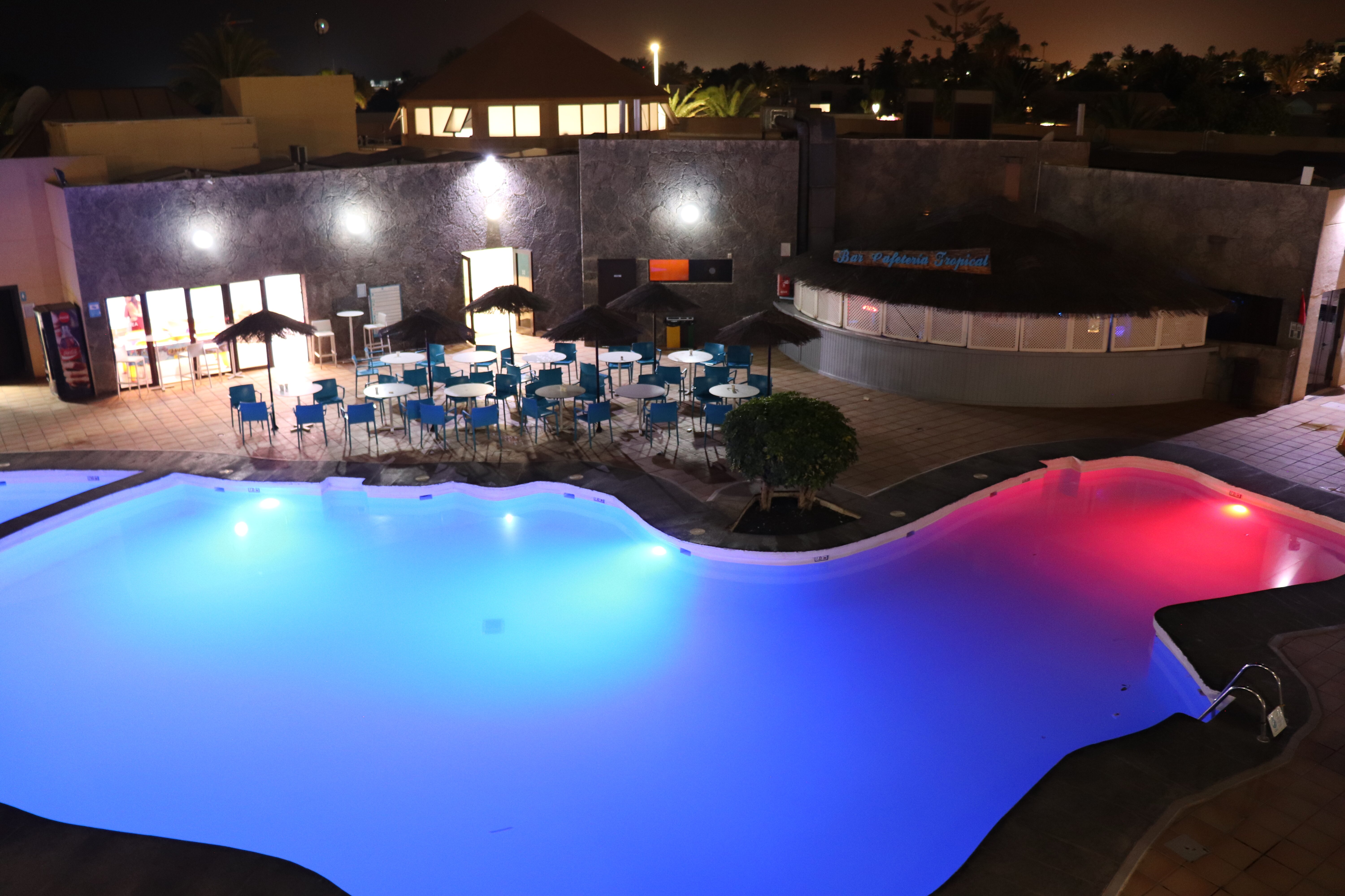 Blue Sea Apartamentos Costa Teguise Gardens-泳池