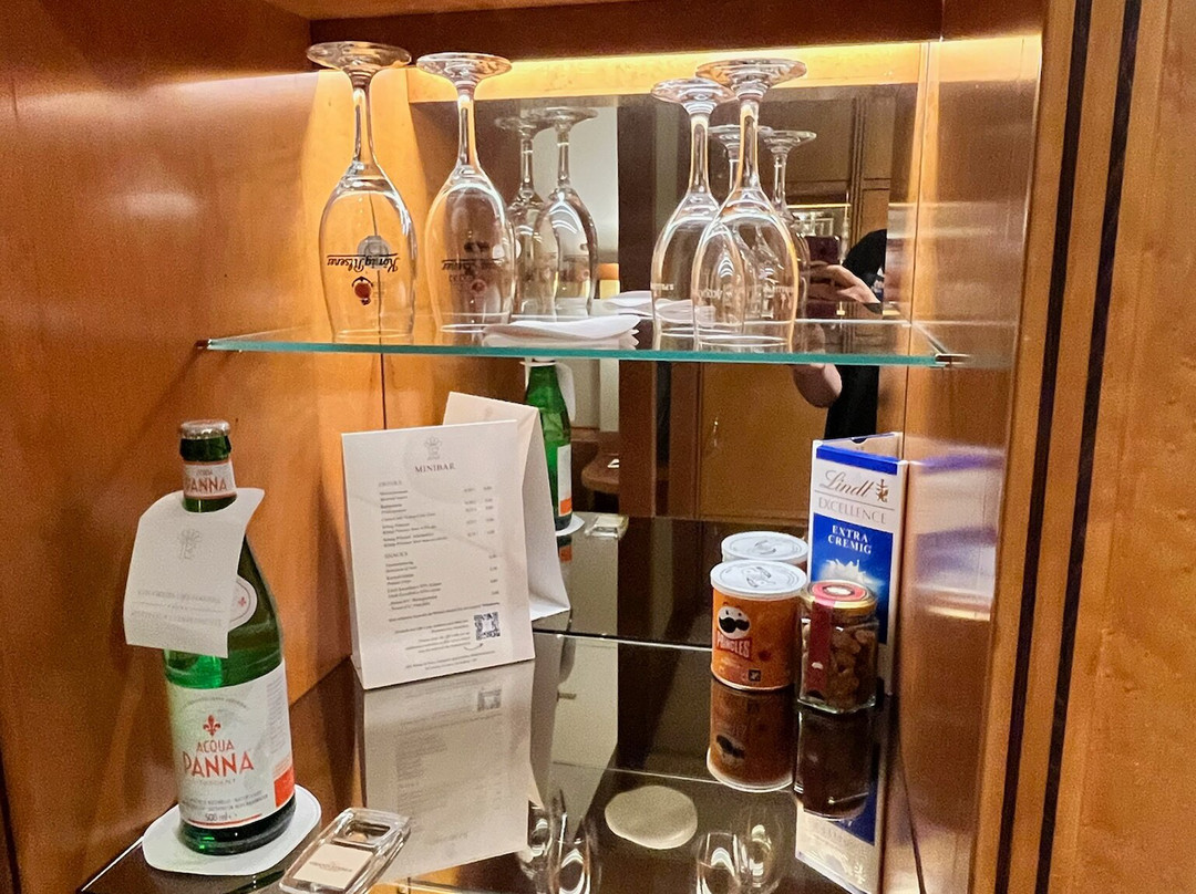 汉堡爱丽舍酒店主图