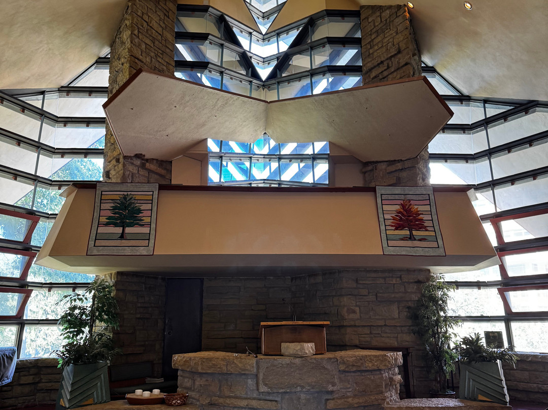 Frank Lloyd Wright's Unitarian Meeting House-麦迪逊必去景点