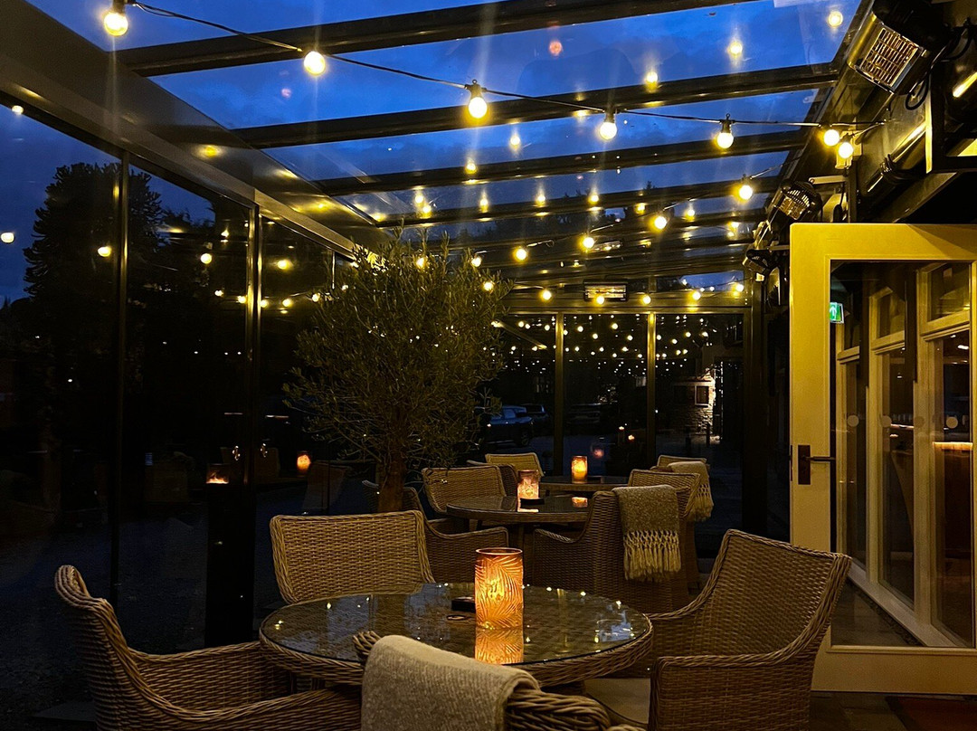 Bridge House Hotel主图