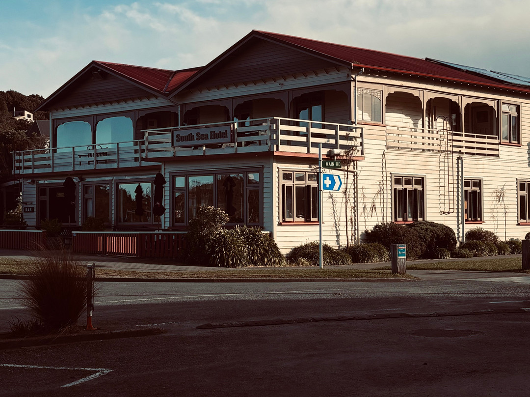 South Sea Hotel主图