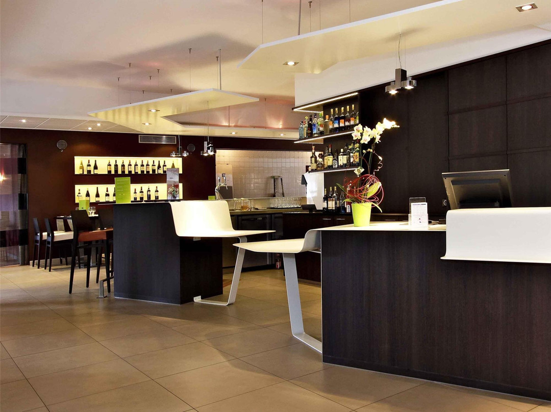 Luxeuil-les-Bains酒店住宿-Mercure Luxeuil Les Bains Hexagone Hotel