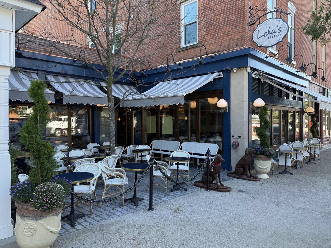 Lola's Bistro- Chagrin Falls