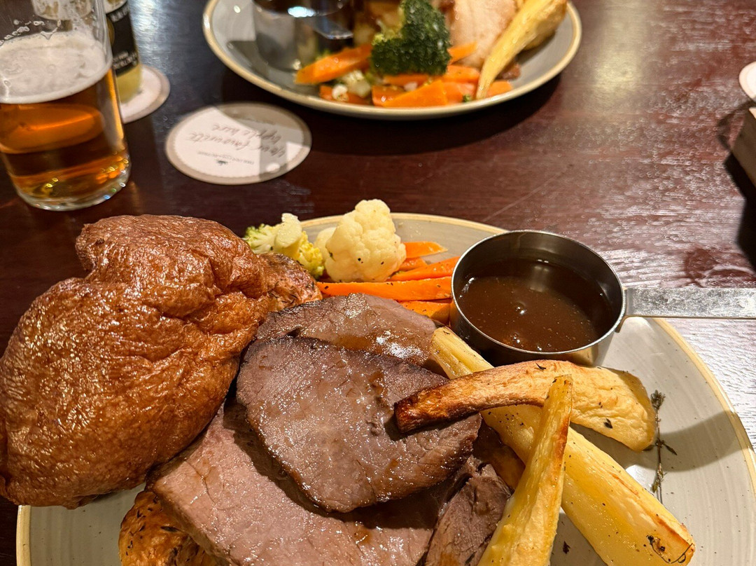 麦克唐纳德天鹅酒店主图