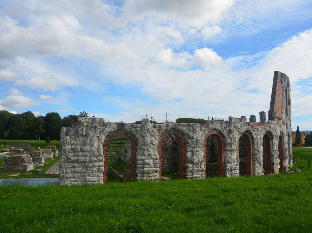 Teatro Romano-古比奥必去景点