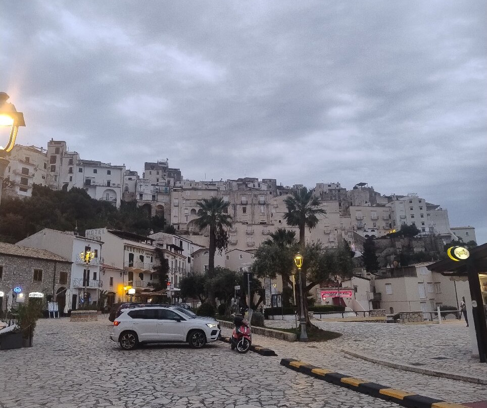 维吉里欧大酒店主图