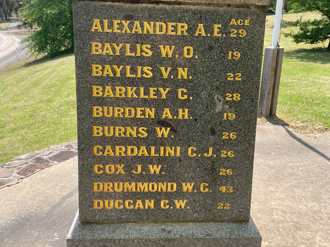 Ensay War Memorial-Ensay必去景点