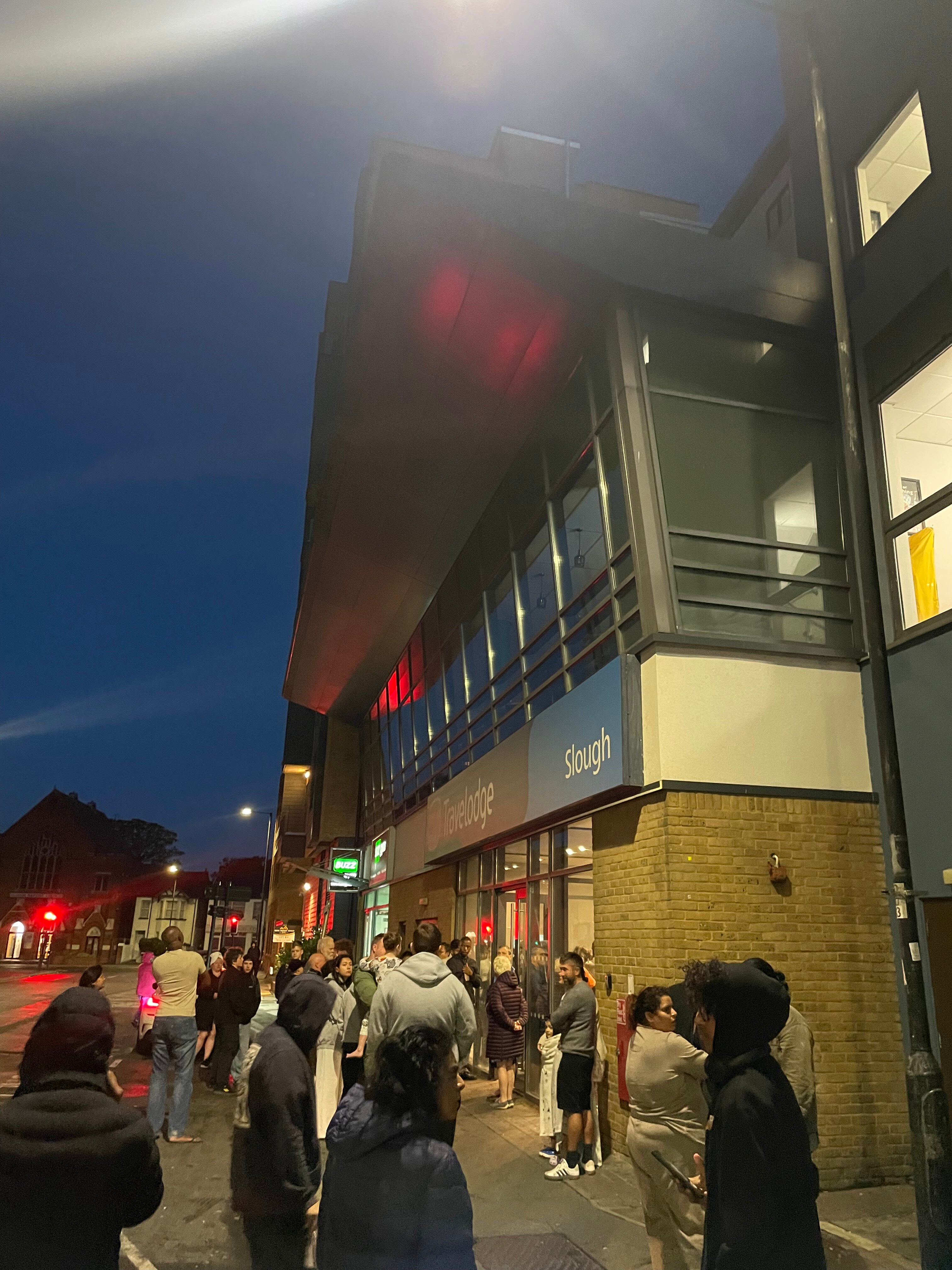 Travelodge Slough-浴室