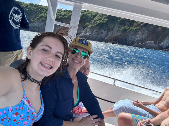 Phoenix Island Charters-圣 托马斯必去景点