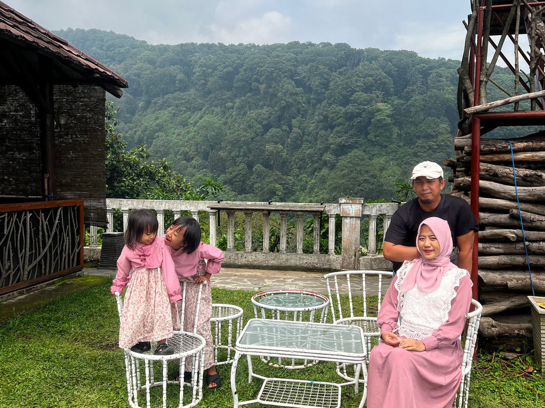 茵那树饭店主图