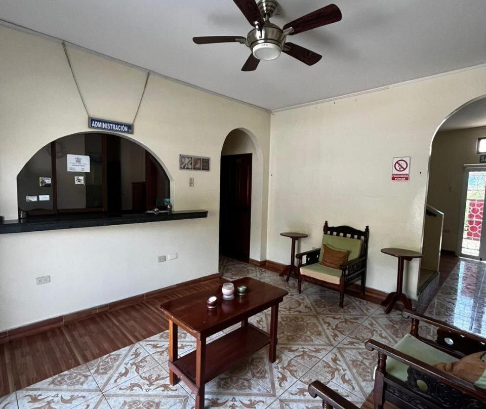 Hostal Luxuria Place