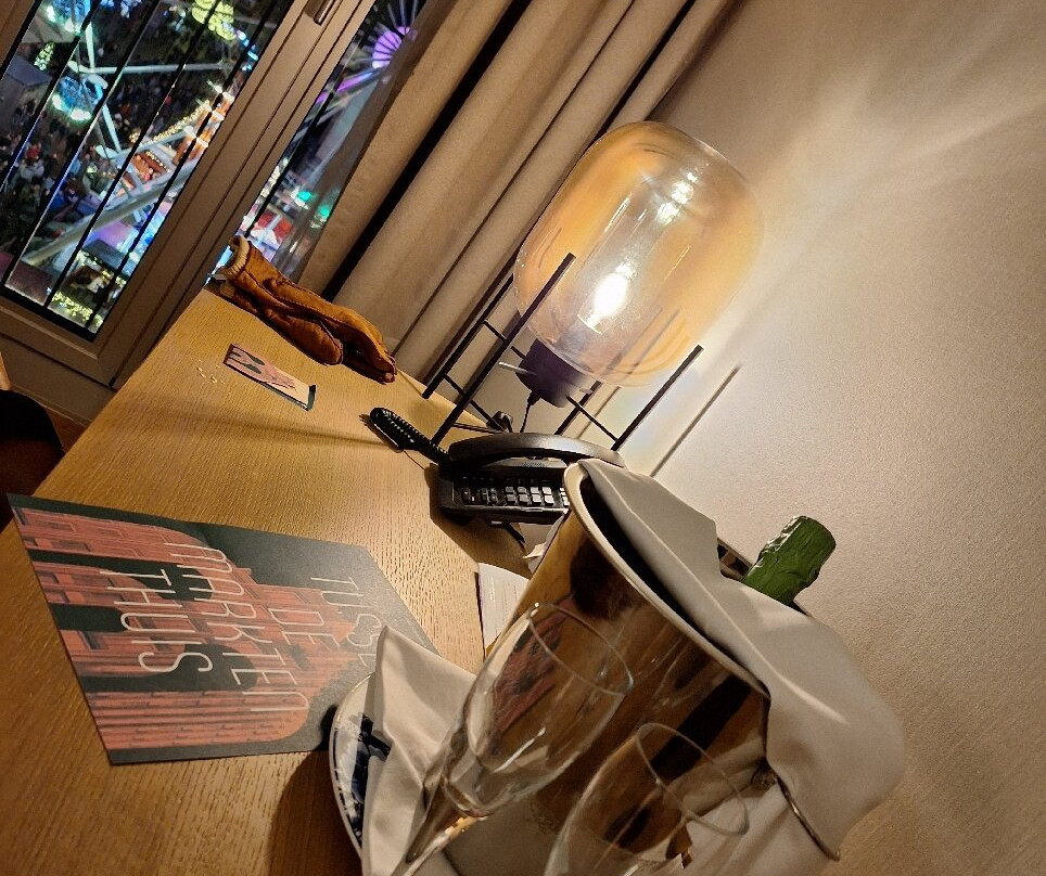 The Market Hotel Groningen主图