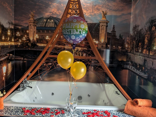 St Hilda's Complex主图