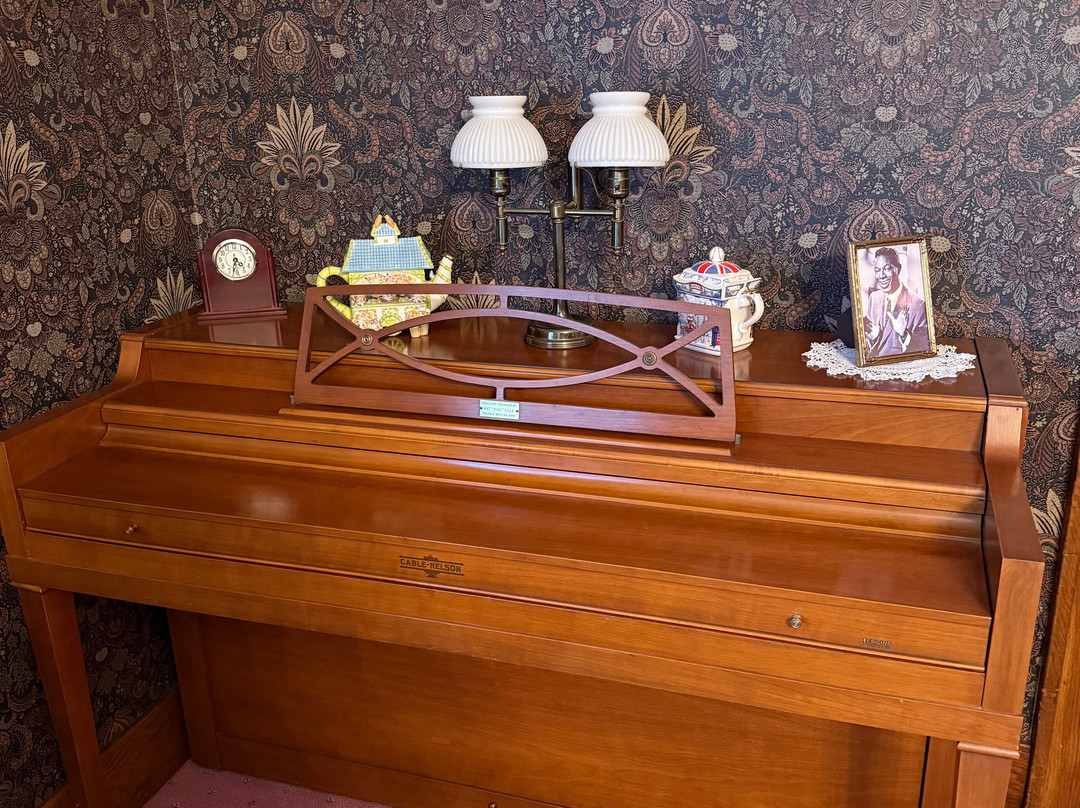 Abilene's Victorian Inn Bed & Breakfast主图