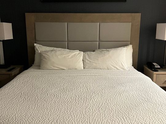 悉尼剑桥套房酒店主图