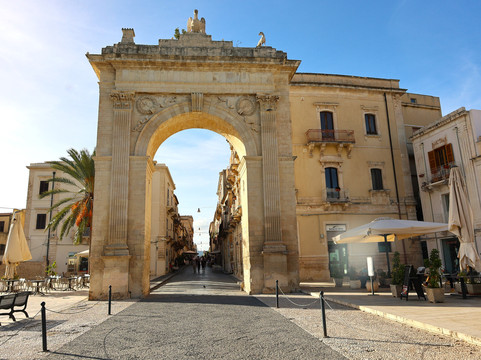 Porta Reale-诺托必去景点