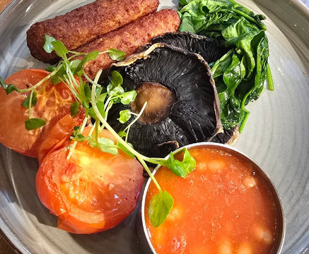 经典英国韦恩安居酒店主图