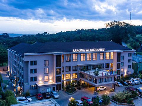 萨洛娃伍德兰兹Spa酒店主图