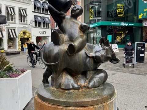 Het Borrelmannetje-哈瑟尔特必去景点