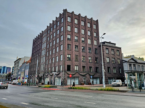 Freedom Square-塔林必去景点