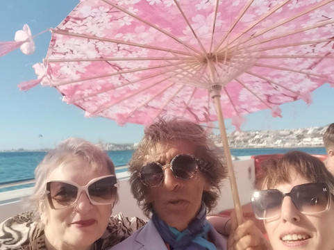 Opera 60 Luxury Charters-奥德杰海岸必去景点