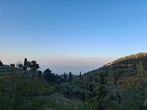 Metaxa Liknon-Vourliotes必去景点