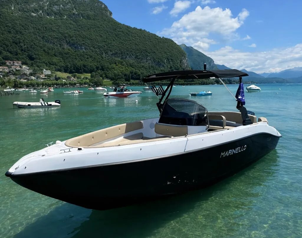 V-Boat-安纳西必去景点