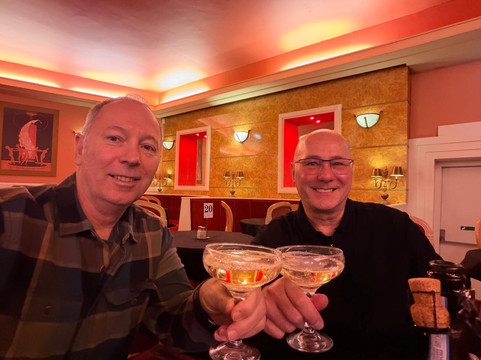 Funny Girls-黑潭必去景点