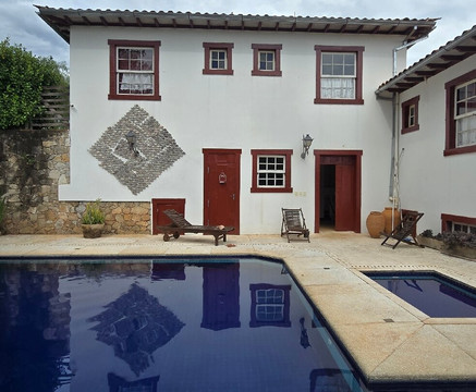 阿劳霍巴兹利奥旅馆主图