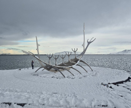 “太阳之舟”雕像-雷克雅未克必去景点