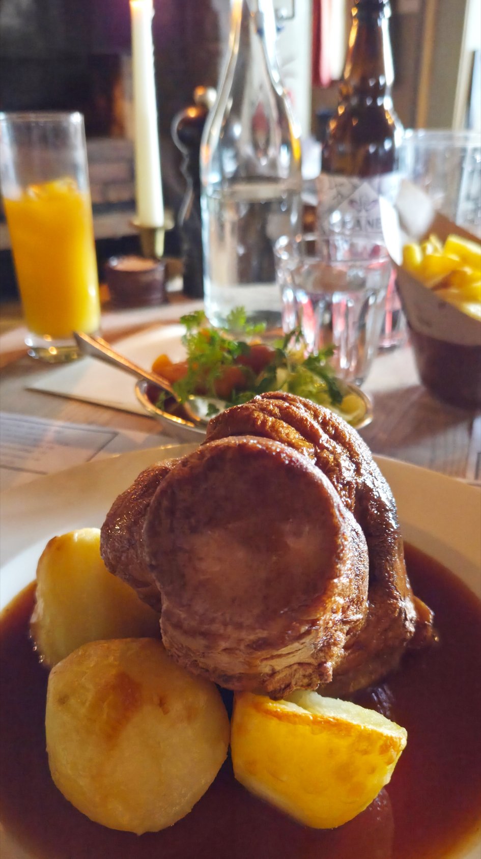 The Gunton Arms-官方