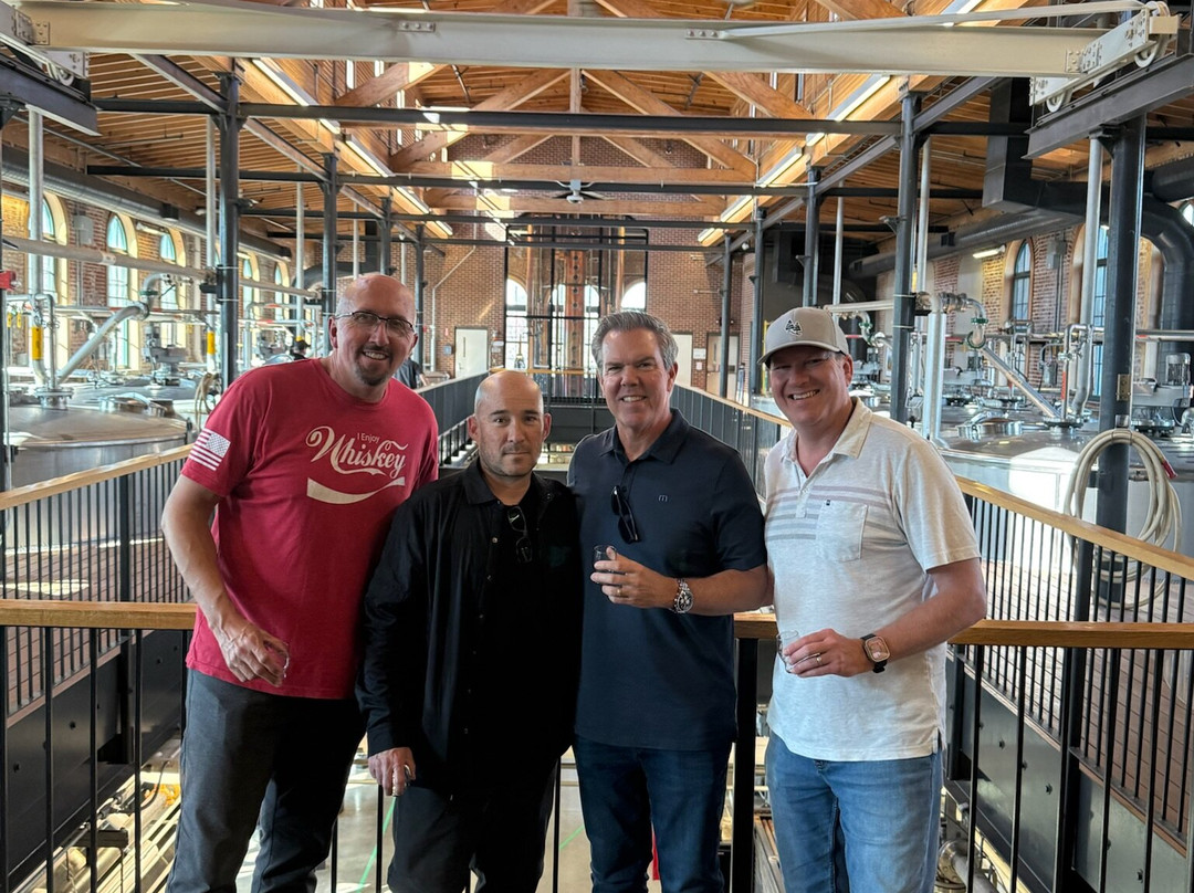 Kentucky Bourbon Boys-路易斯维尔必去景点