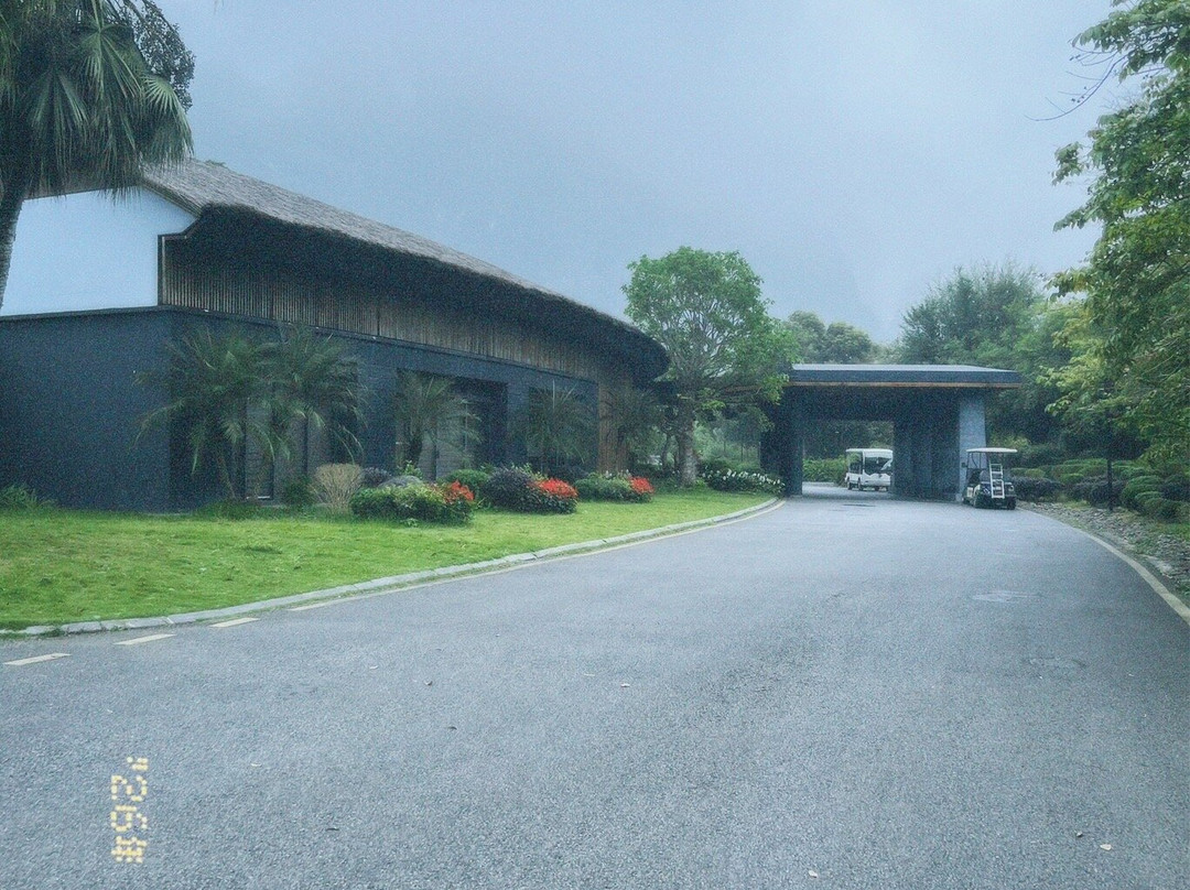 和平-塞雷纳金布伊度假村主图