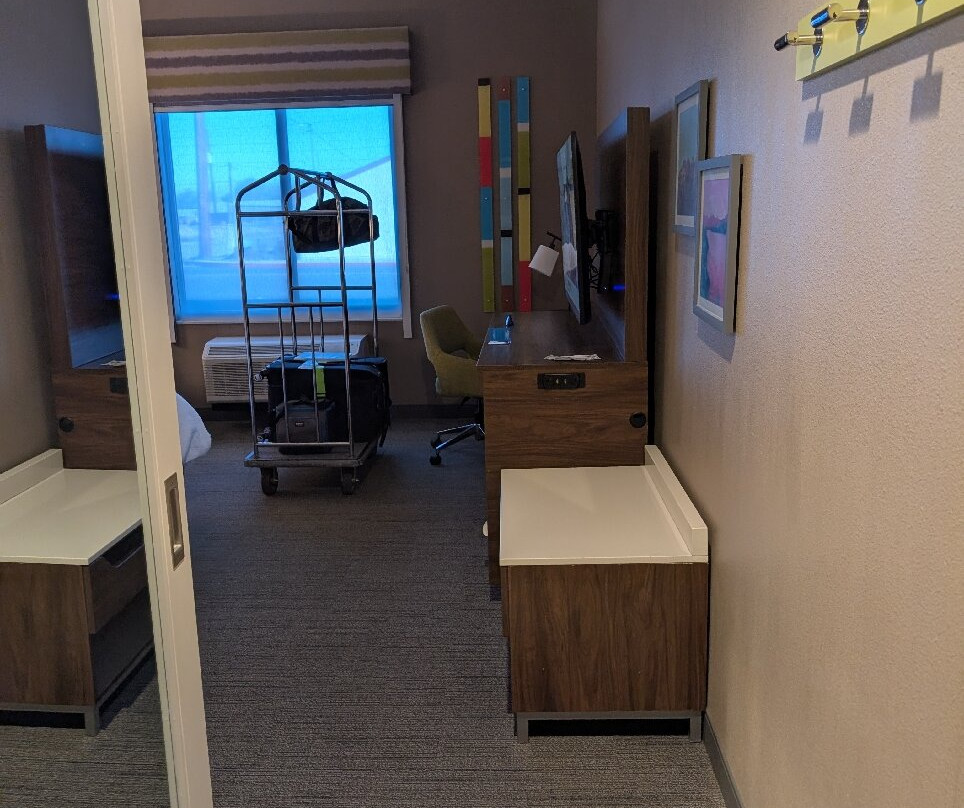 Hampton Inn Needles主图