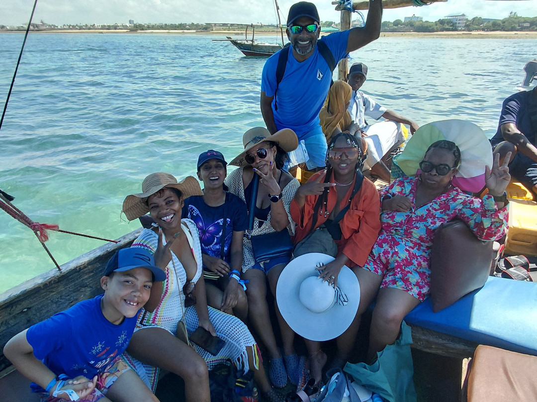 GoSmart Zanzibar Tours & Safari-Kiembi Samaki必去景点