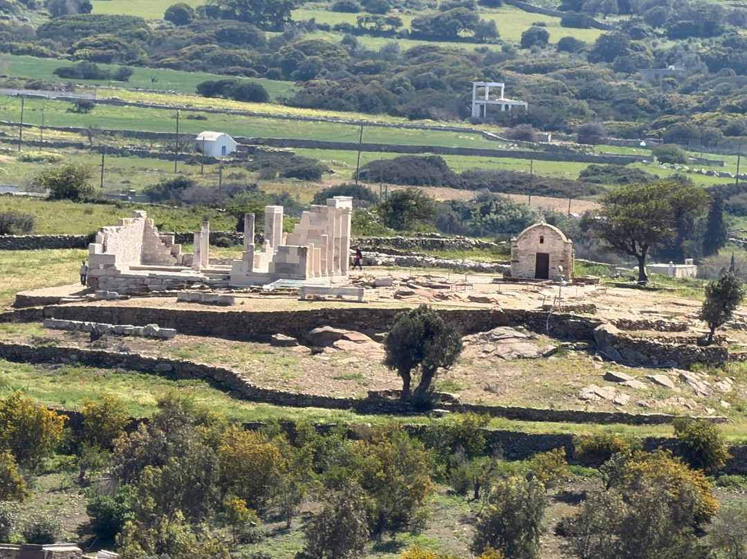 洞穴套房酒店主图