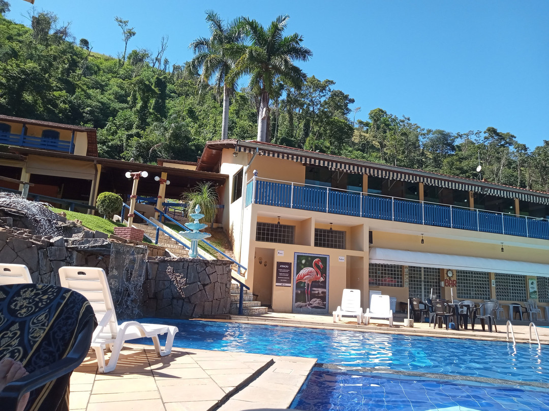 蒙大拿村农庄酒店主图