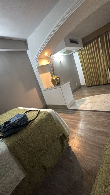 巴鲁克电缆车历史中心酒店-旅行者