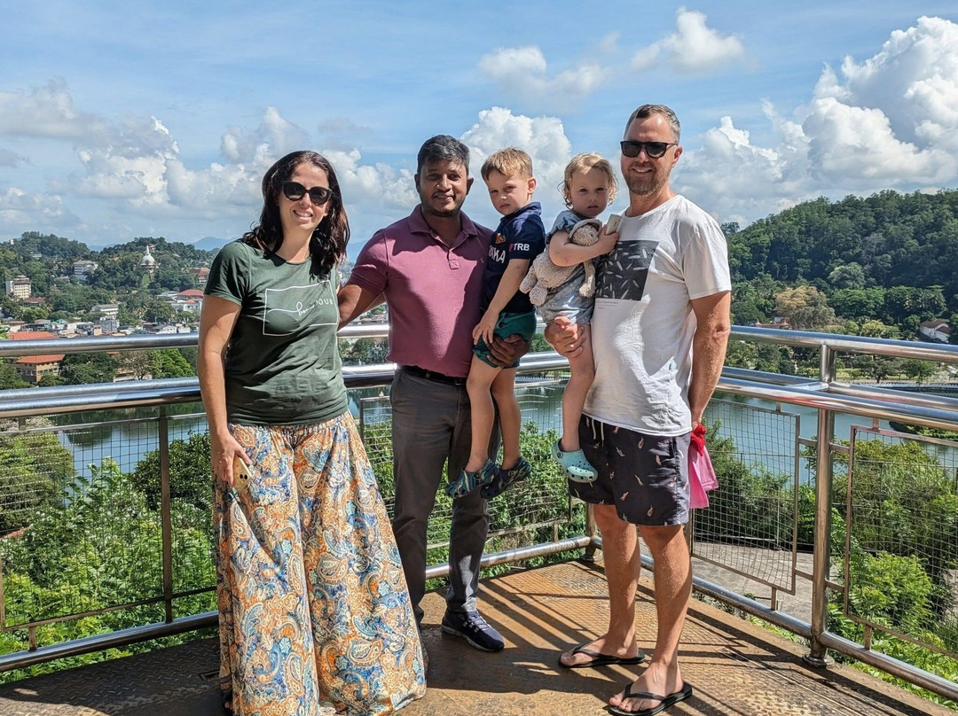 Chathu Lanka Tours-康提必去景点